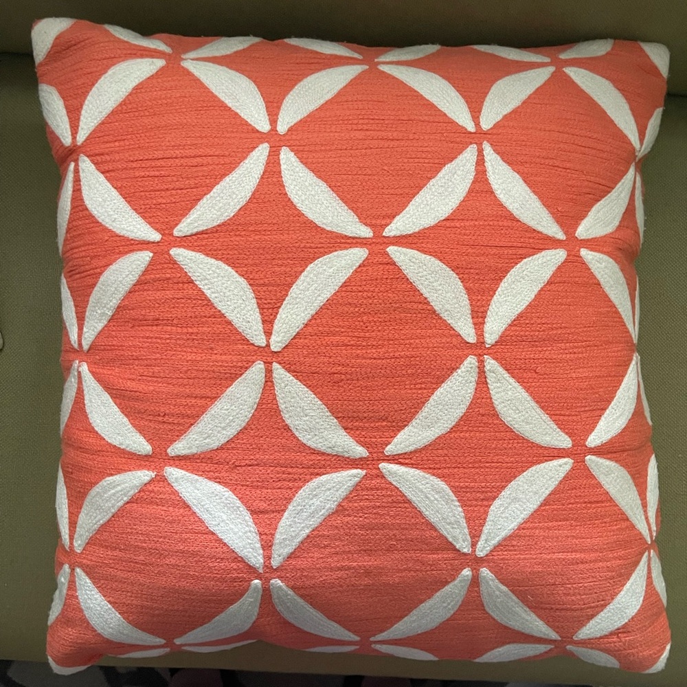 West Elm Crewel Circlet Pillow Cover and Insert
